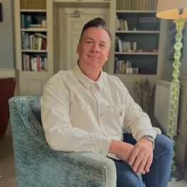 Picture for author Mark Finnis